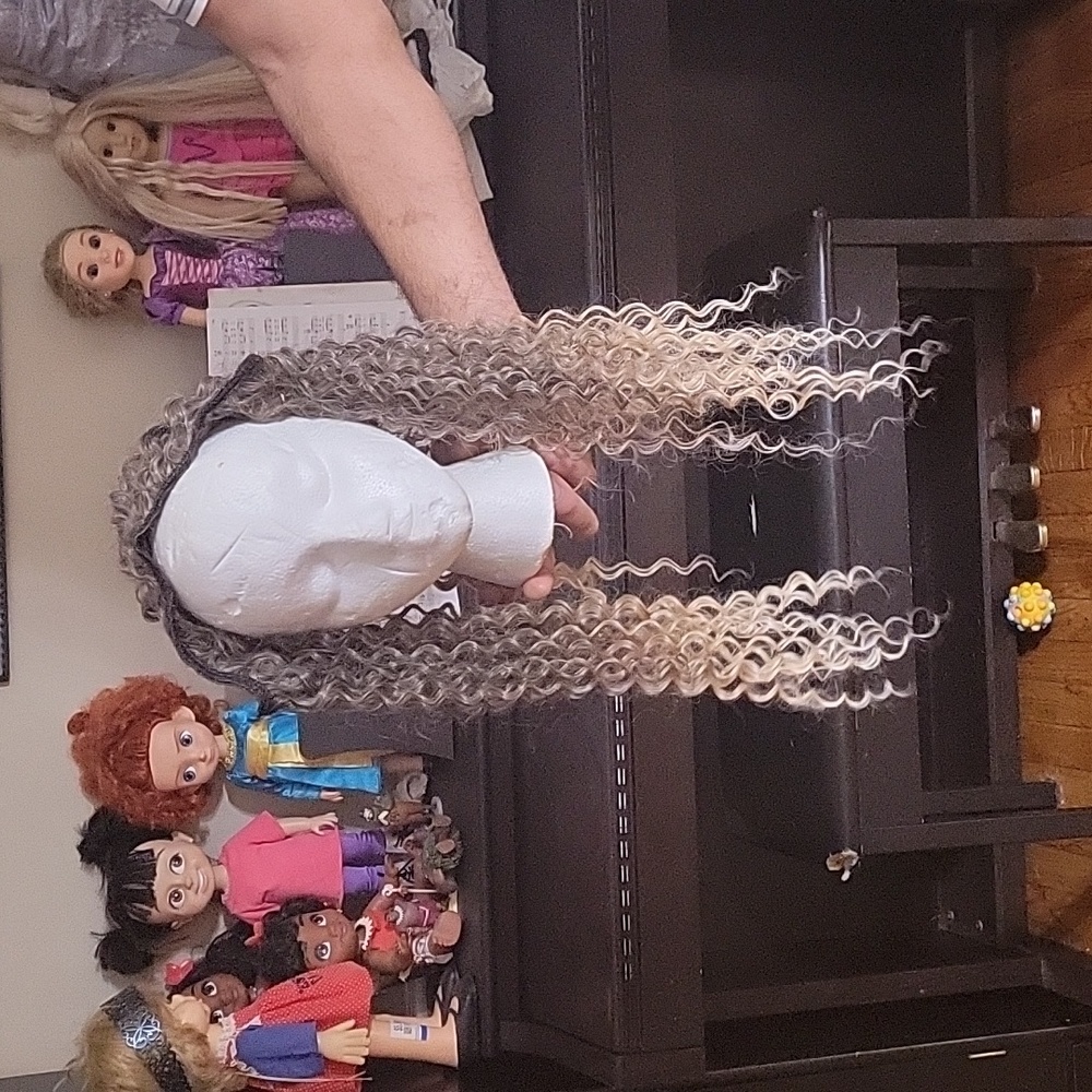 Hair extensions 20in